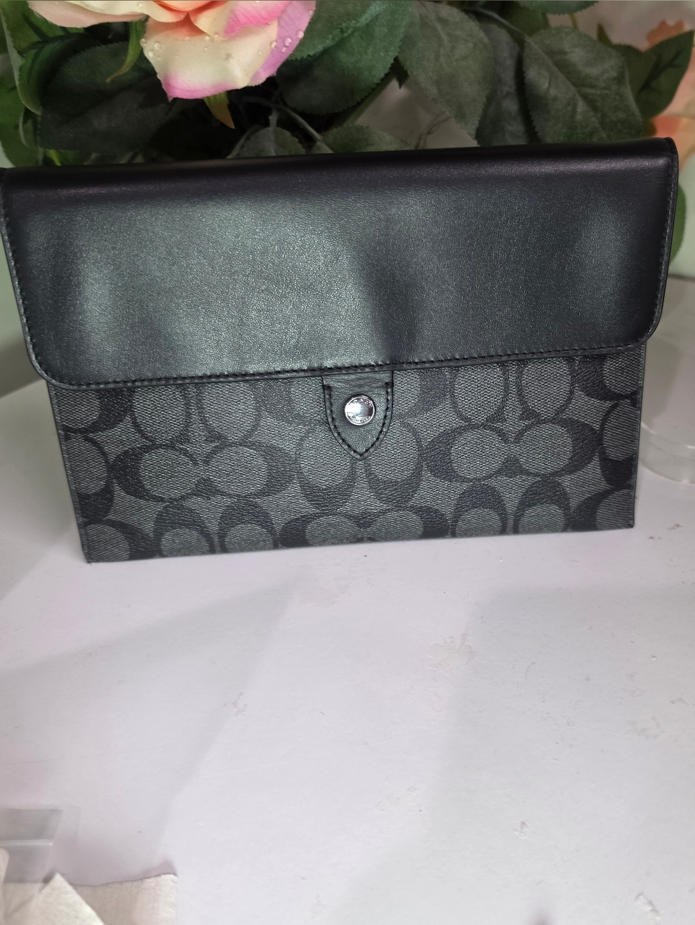 Coach Black & Charcoal Signature Envelope Clutch SMALL TABLET CASE 👀 Mini Ipad - Picture 3 of 8
